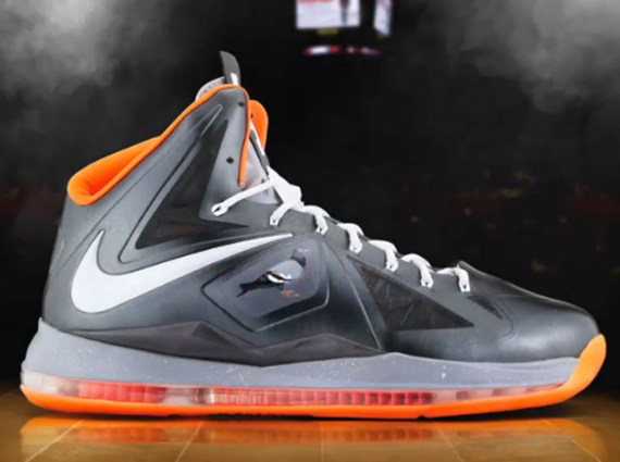 Nike LeBron 10 "Pigeon" Customs by Zhijun Wang - Jeff Staple Giveaway