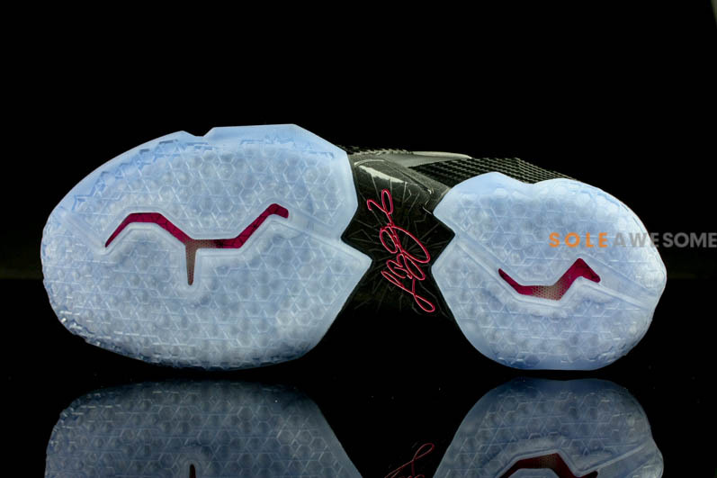 Nike Lebron 11 Black Metallic Silver Dark Grey Pink Flash 05