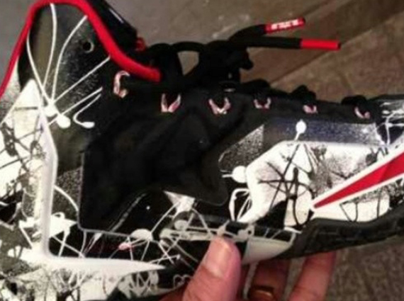 Nike LeBron 11 - Black - White - Graffiti