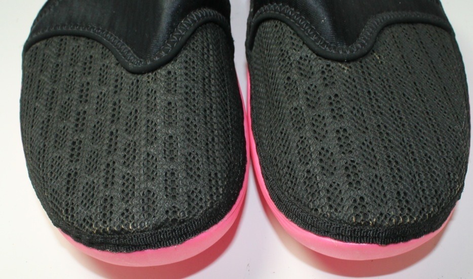 Nike Solarsoft Rache Black Pink Green Unreleased Sample 02