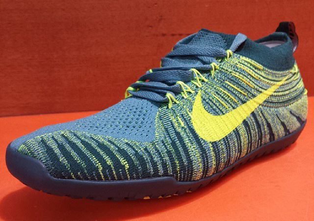 Nike Wmns Free Hyperfeel Blue Yellow 1