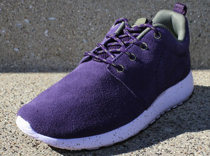 Nike Wmns Roshe Run Suede Purple Dynasty 1