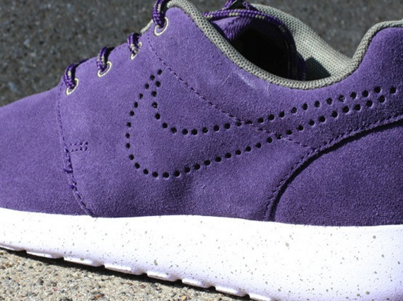 Nike Wmns Roshe Run Suede Purple Dynasty