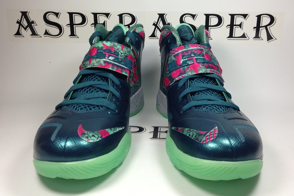 Nike Zoom Soldier Vii Dark Sea Pink Flash Green Glow Wolf Grey 03