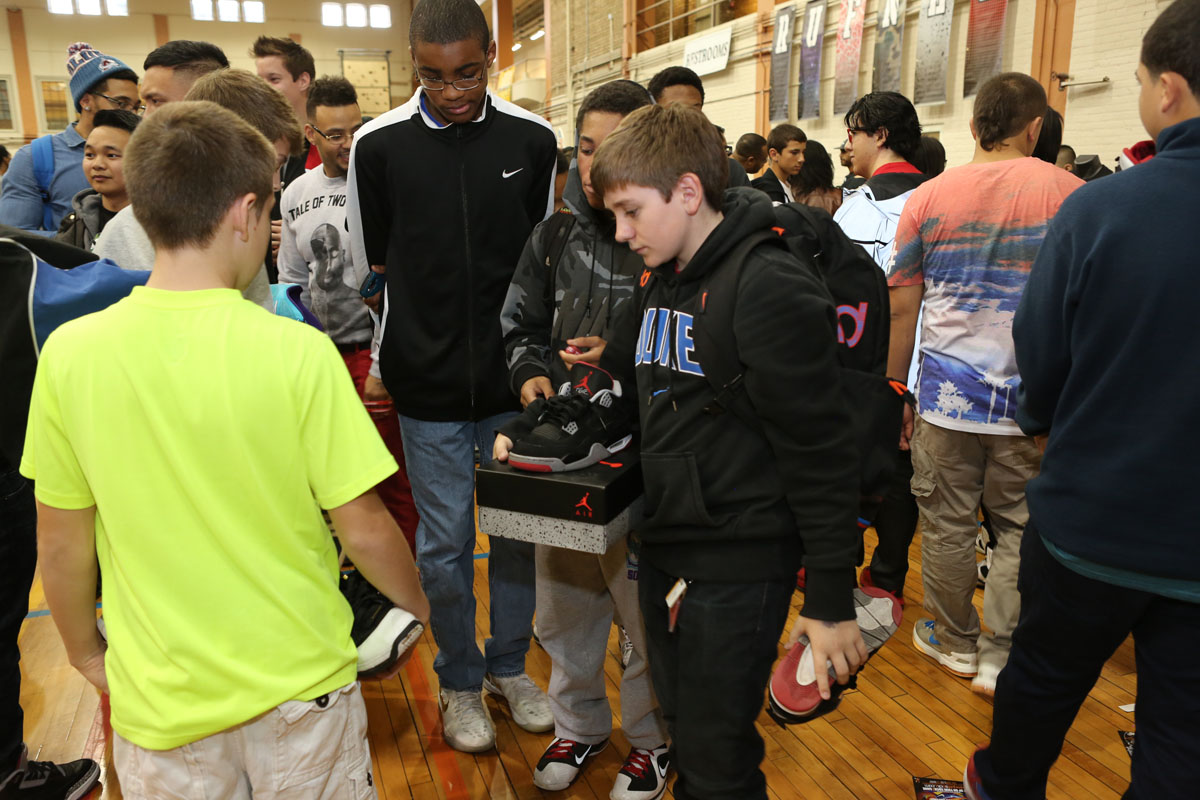 Sneaker Con Chicago Oct 2013 Event Recap 0135