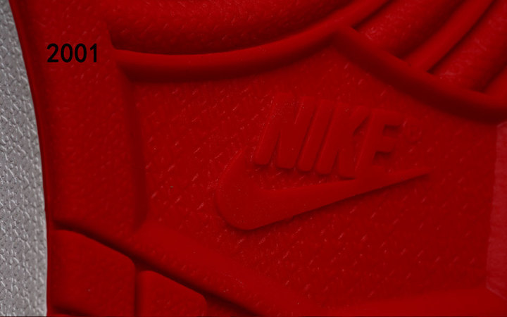 Air Jordan 1 Bred 2001 2013 Comparison 07