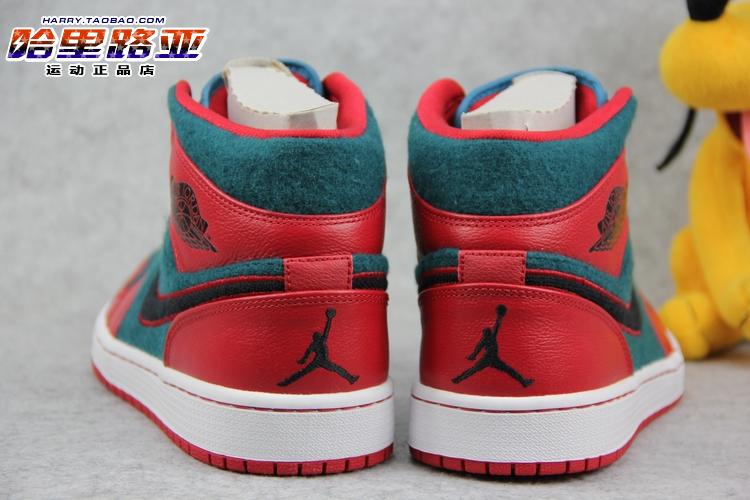 Air Jordan 1 Mid Gym Red Dark Sea 03