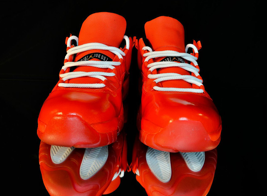 Air Jordan 11 Low All Red 01