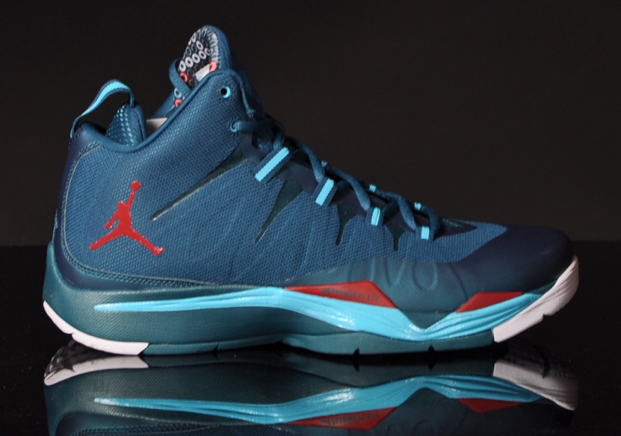 Jordan Super Fly 2 Dark Sea Gym Red Gamma Blue White 08