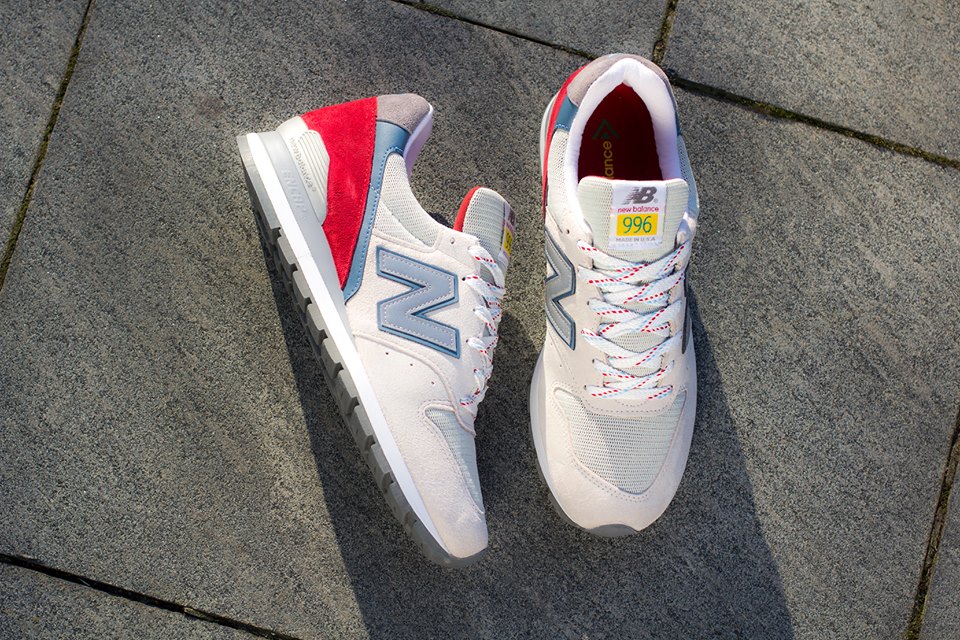 New Balance 996 Beige Red 02