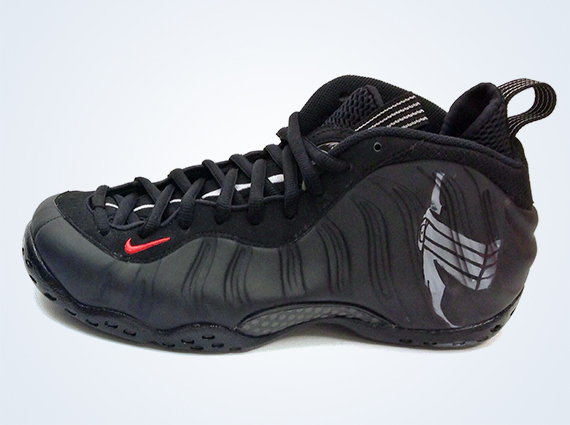 Nike Air Foamposite One "Snake Eyes" Customs by Sole Swap