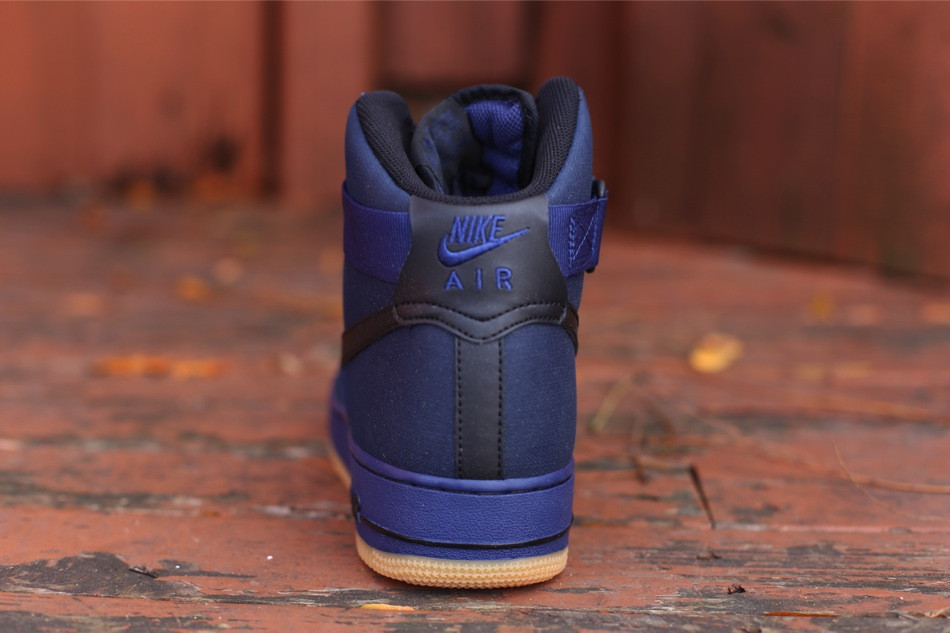 Nike Air Force 1 High Midnight Navy Medium Gum Brown 02