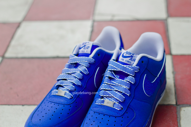 Nike Air Force 1 Low Blue Striped Laces 02