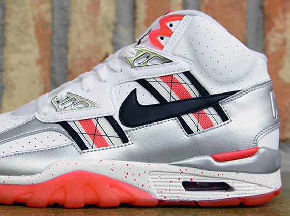 Nike Air Trainer SC High - White - Black - Metallic Silver - University Red