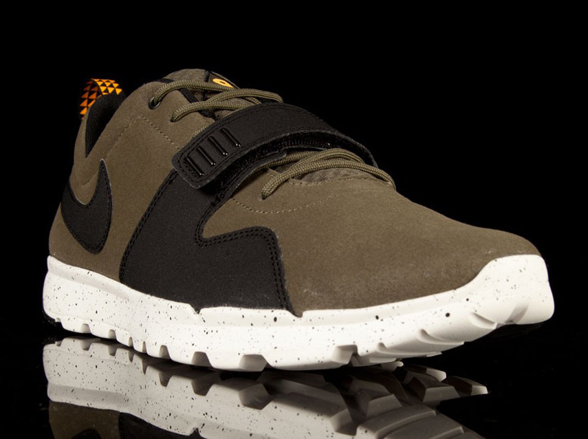 Nike Trainerendor Olive Black Orange 1