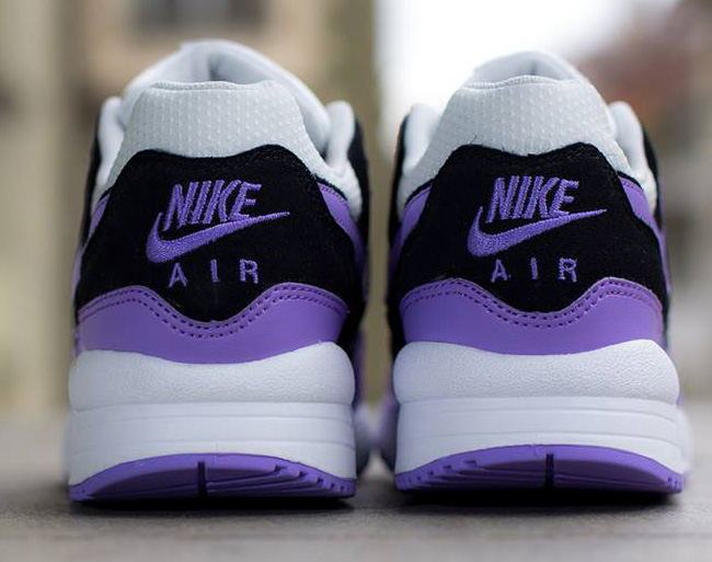 Nike Wmns Air Max Light Light Base Grey Violet 1