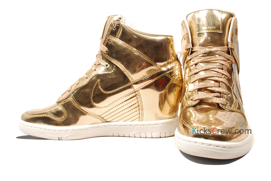 Nike Wmns Dunk Sky High Liquid Metal Pack 04