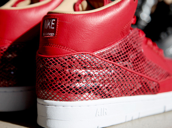 red nike air python