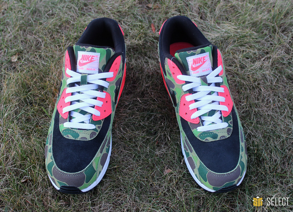 Sneaker News Select: Atmos x Nike Air Max 90 