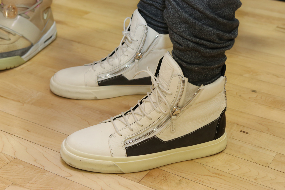 Sneaker Con Nyc November 2013 On Feet 45