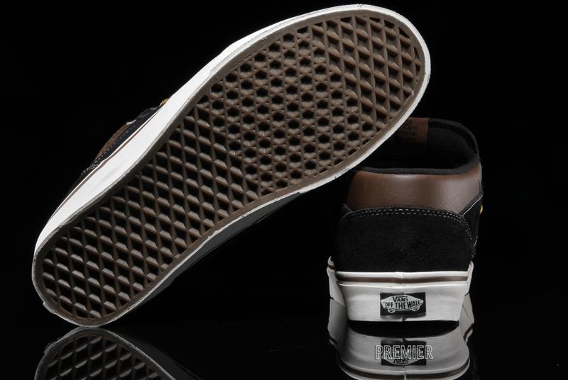 Vans Half Cab Hiker Black 02