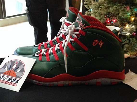 Air Jordan 10 – Ray Allen “Christmas” PE