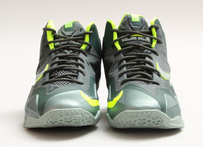 Gs Lebron 11 Dunkman 01