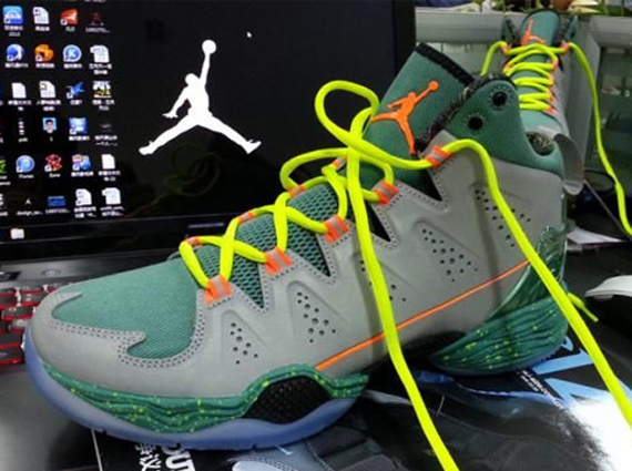 Jordan Melo M10 Christmas