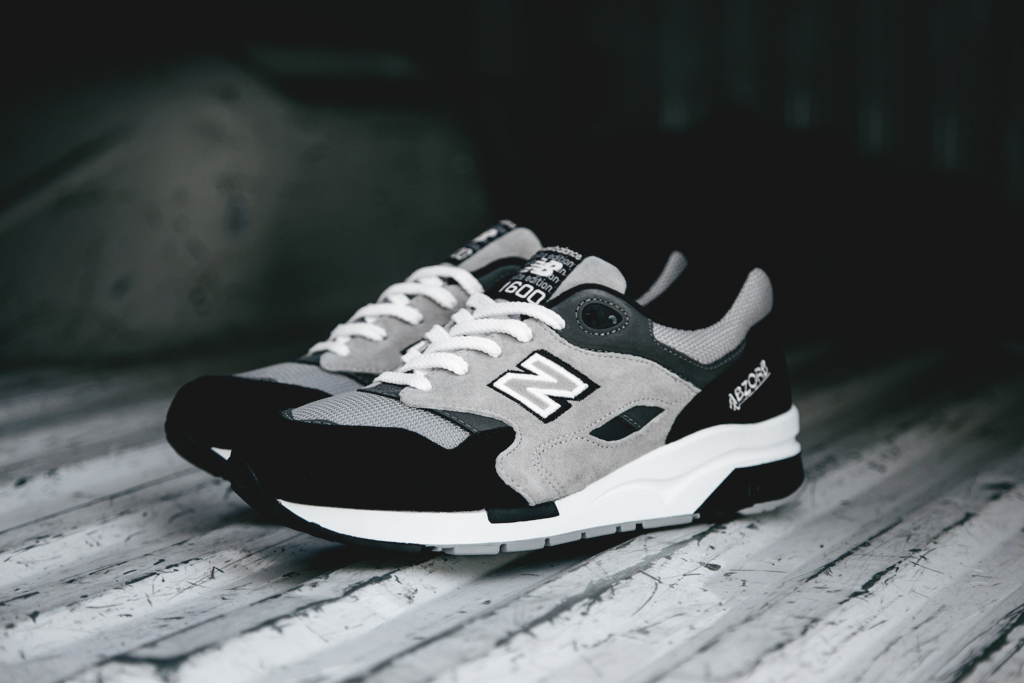 New Balance 1600 Elite Edition Grey Black White 01
