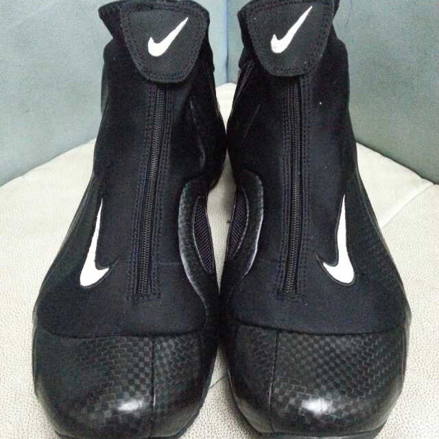 Nike Air Flightposite Carbon Fiber 01