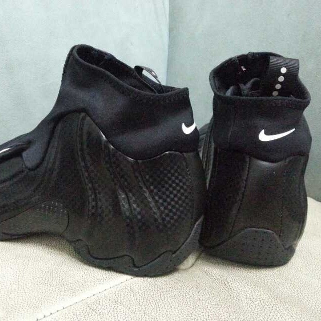 Nike Air Flightposite Carbon Fiber 02