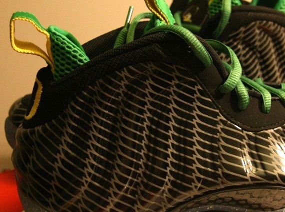 Nike Air Foamposite One “Oregon Ducks” – Available on eBay