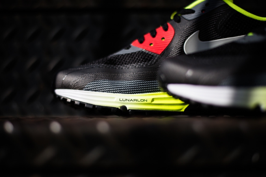 nike lunar 90 3.0