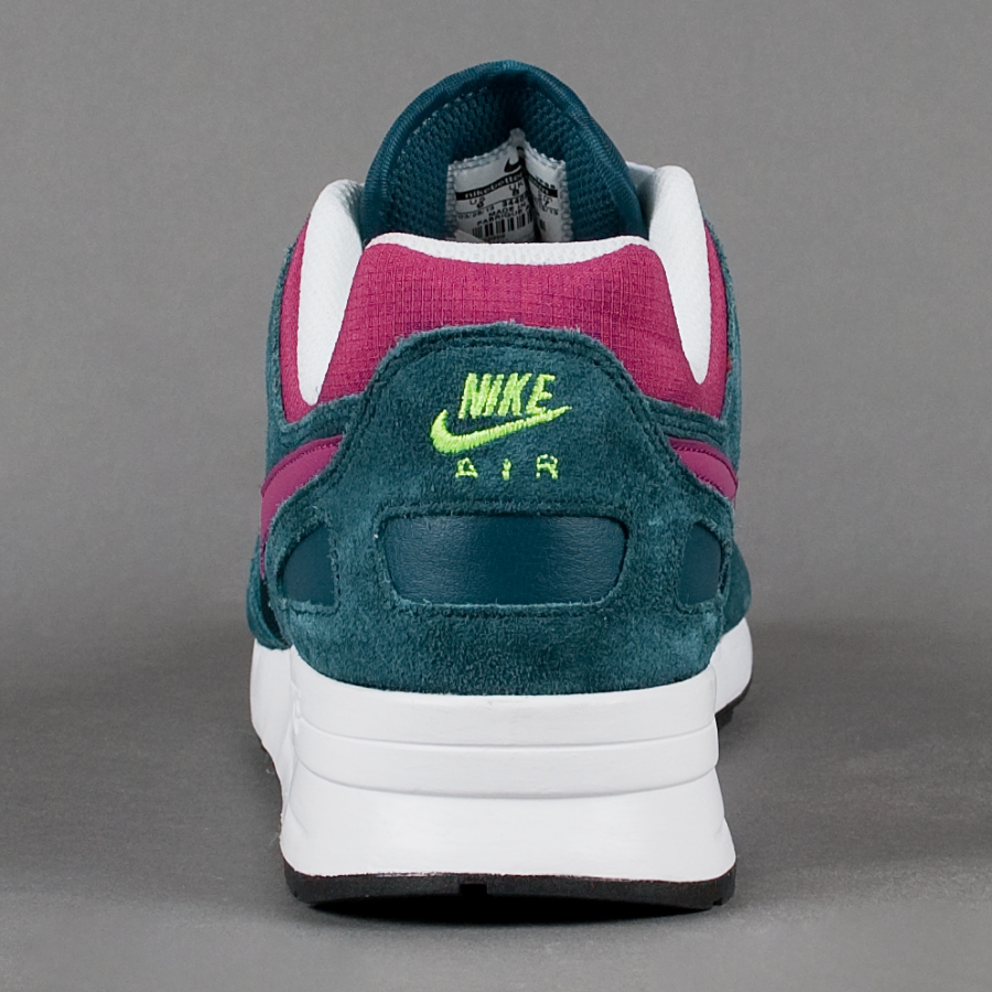 Nike Air Pegasus 89 Nightshade Bright Magenta Volt 03