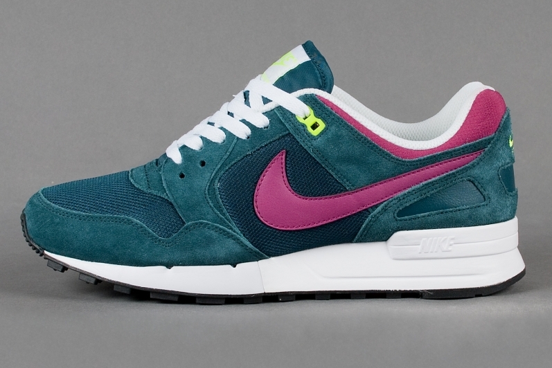 Nike Air Pegasus 89 Nightshade Bright Magenta Volt 04