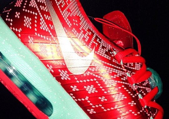 Nike KD 6 “Christmas” – Light Crimson – Metallic Gold – Green Glow