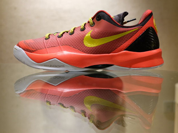 Kobe 4 hot sale venomenon