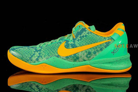 Nike Kobe 8 Gren Glow Dec Rd