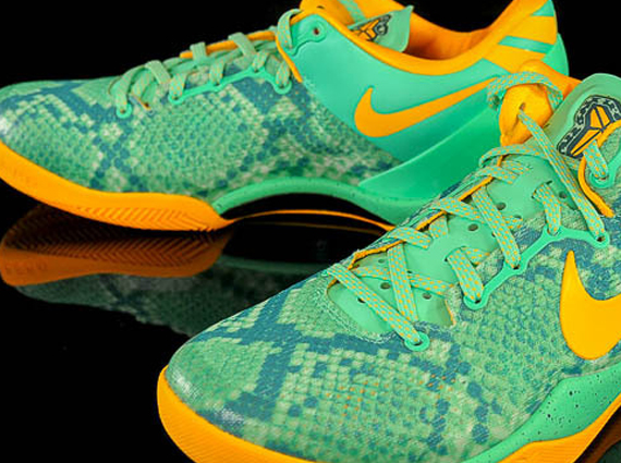 Nike Kobe 8 “Green Glow”