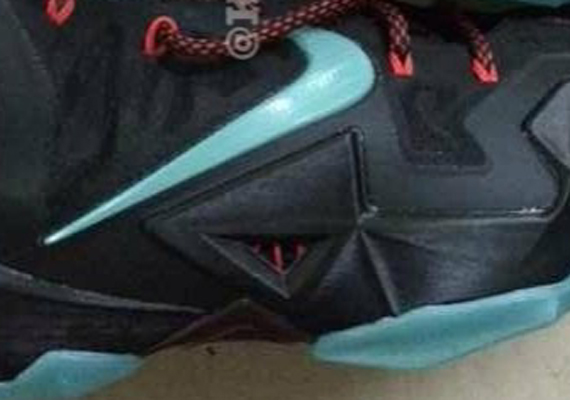 Nike LeBron 11 – Black – Blue – Red