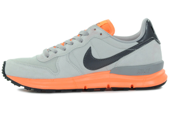 Nike Lunar Internationalist Grey Orange 01
