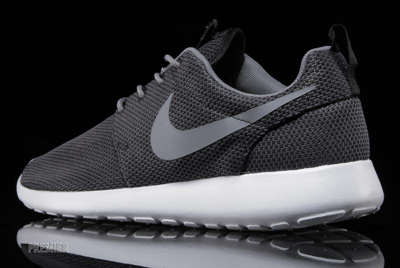 Nike Roshe Run Black Cool Grey White 04