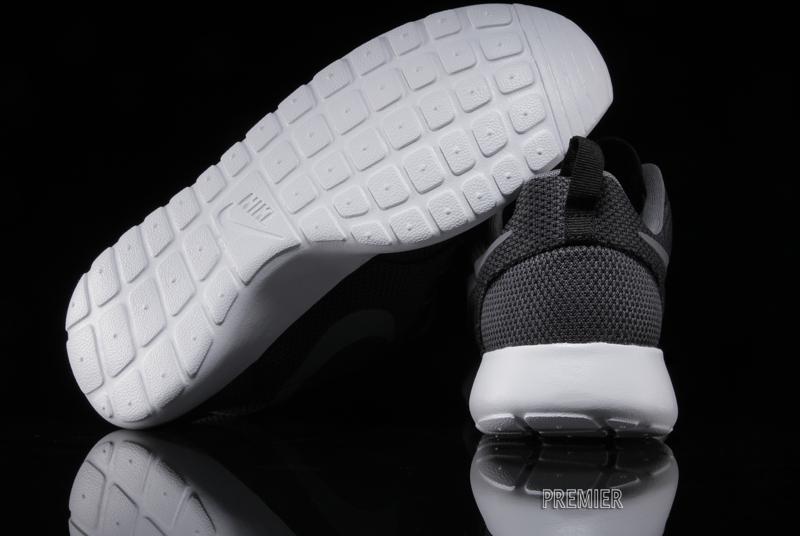 Nike Roshe Run Black Cool Grey White 06
