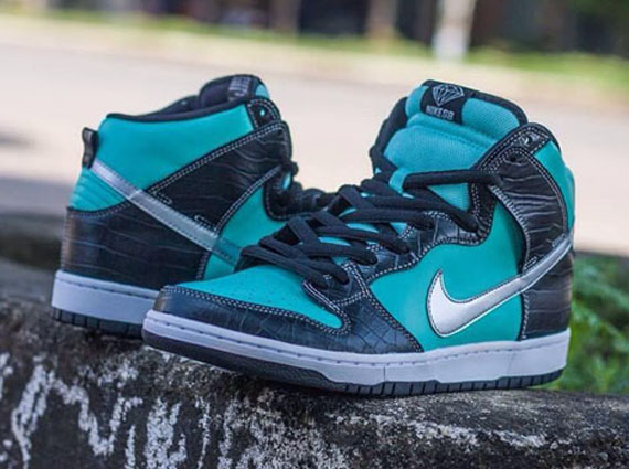 Diamond Supply Co. x Nike SB Dunk High