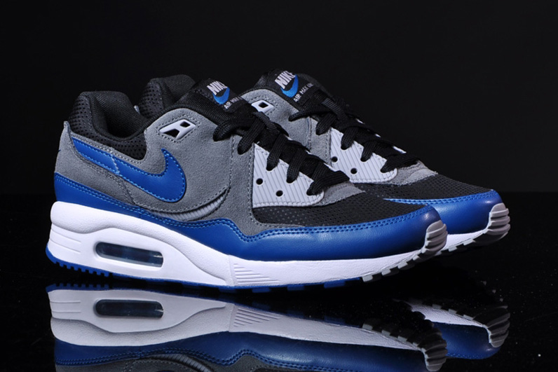 Nike Wmns Air Max Light Royal Black Grey 03