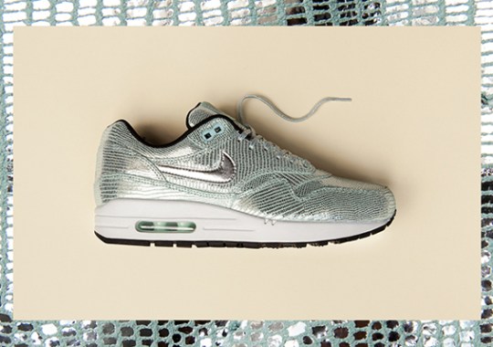 Nike WMNS Sportswear “Silver Reptile” Pack