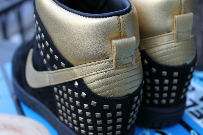 Nike Wmns Dunk Sky Hi Gold Studs 04