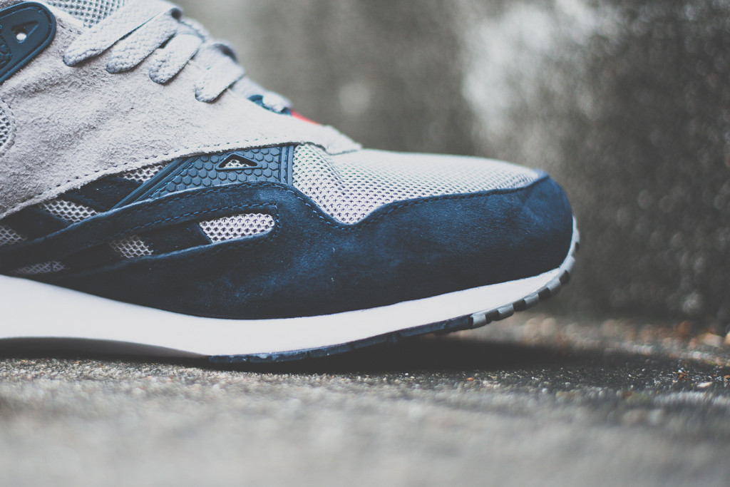 Reebok Sole Trainer Grey Black Red 08