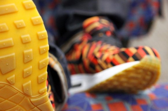 Roundel London Underground Nike Air Maxes 06