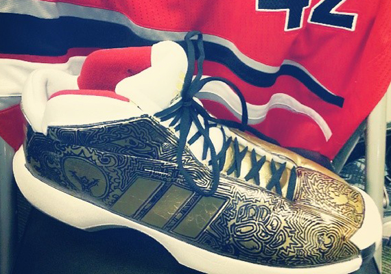 adidas Crazy 1 "Fists of Midas" Customs for Robin Lopez